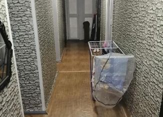 Продаю комнату, 60 м2, Нижний Тагил, улица Коминтерна, 57