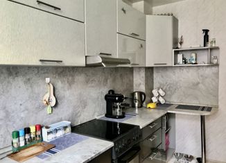 Продается 2-ком. квартира, 41.2 м2, Уссурийск, улица Губрия, 3