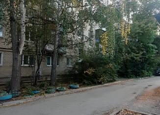 Продам комнату, 65 м2, Екатеринбург, улица Индустрии, 123, улица Индустрии