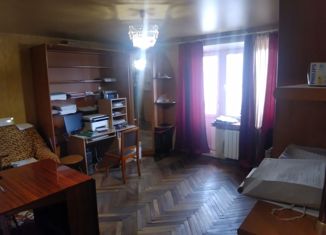 Продается 2-ком. квартира, 52.6 м2, Петергоф, Чебышёвская улица, 10к2