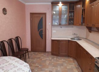 Продаю 3-комнатную квартиру, 75 м2, Боровичи, Ботаническая улица, 5