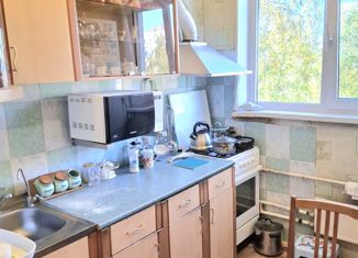 Продается 4-ком. квартира, 76 м2, Челябинск, улица Суркова, 16, Ленинский район