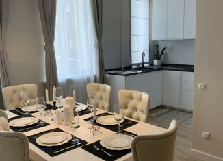 Продам трехкомнатную квартиру, 90 м2, Петрозаводск, проспект Ленина, 38