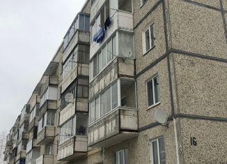 Продам трехкомнатную квартиру, 60 м2, деревня Крылосово, улица КИЗ, 16