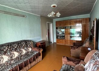 Продается 2-ком. квартира, 40 м2, посёлок Ува, улица Чапаева, 70