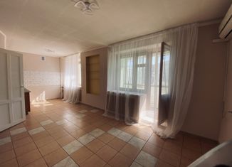 Продается 2-ком. квартира, 74.5 м2, посёлок Строитель, микрорайон Южный, 19к2