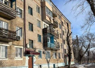 Продажа 2-комнатной квартиры, 47.7 м2, село Хороль, улица Городок-5, 4
