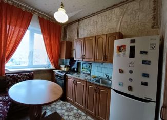 Продажа 3-ком. квартиры, 60 м2, Котлас, улица Невского, 12А