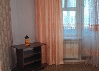 Продается 2-комнатная квартира, 44 м2, поселок городского типа Кугеси, Советская улица, 55