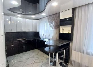 Продаю 4-ком. квартиру, 91.5 м2, Лесосибирск, 9-й микрорайон, 15