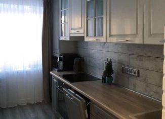 Продам 4-комнатную квартиру, 73.2 м2, Копейск, проспект Победы, 17Б