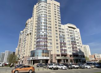 Продажа 3-комнатной квартиры, 104 м2, Екатеринбург, улица Юлиуса Фучика, 5, улица Юлиуса Фучика