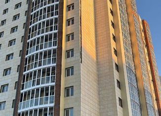 Продается 1-комнатная квартира, 38 м2, Омск, улица Кирова, 51