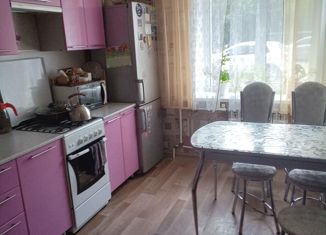 Продам 2-ком. квартиру, 49.5 м2, рабочий посёлок Комсомольский, 1-й микрорайон, 9