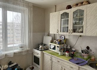 Продам 1-комнатную квартиру, 34 м2, Новочебоксарск, Первомайская улица, 18
