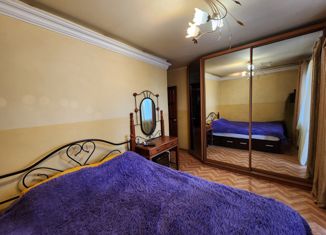 Продам 4-комнатную квартиру, 74.1 м2, Камчатский край, улица Завойко, 100А