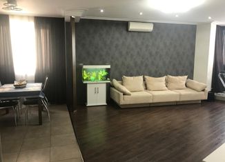 Продам 3-комнатную квартиру, 80 м2, Краснодар, улица 70-летия Октября, 17, ЖК Новый город