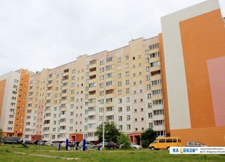 Продаю 1-комнатную квартиру, 36 м2, Новочебоксарск, Пионерская улица, 4к2
