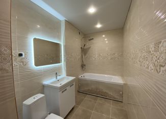 Продам 2-ком. квартиру, 52 м2, Уфа, ЖК Акварель, улица Фронтовых Бригад, 15