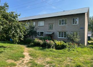 Продаю 2-ком. квартиру, 40.9 м2, село Дмитрова Гора, Центральная улица, 8