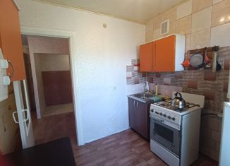 Продам 3-ком. квартиру, 55 м2, посёлок городского типа Красный Октябрь, Октябрьская улица, 53