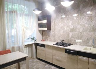 Сдаю в аренду 3-комнатную квартиру, 64 м2, Москва, улица Металлургов, 3, район Перово