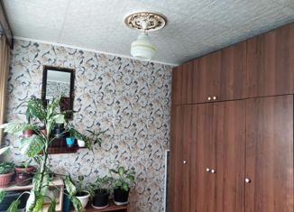 Продажа четырехкомнатной квартиры, 57.9 м2, Плавск, улица Победы, 40