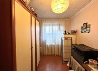 Продается трехкомнатная квартира, 59.1 м2, село Исетское, улица Федосова, 8