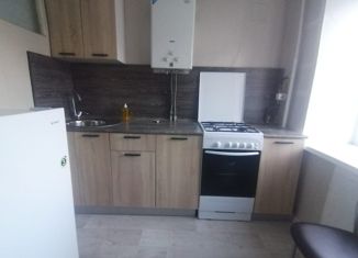 Сдам 2-ком. квартиру, 44 м2, Арзамас, улица Калинина, 9