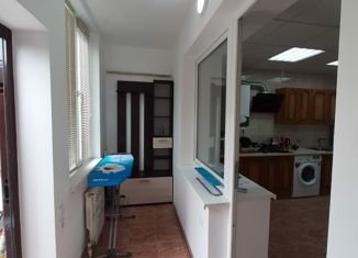 Продам 2-комнатную квартиру, 62 м2, Ессентуки, улица Нелюбина, 25