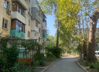 Продаю 3-комнатную квартиру, 58 м2, Керчь, улица Орджоникидзе, 111