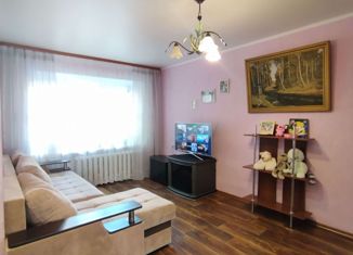 Продается 2-ком. квартира, 43 м2, Соль-Илецк, Сорокинская улица, 2