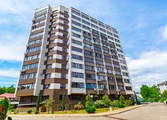 Продается двухкомнатная квартира, 66 м2, посёлок городского типа Дагомыс, Армавирская улица, 78А