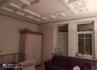 Продается 2-комнатная квартира, 60 м2, Москва, улица Амундсена, 1к2, улица Амундсена