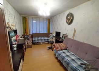 Продажа двухкомнатной квартиры, 45.6 м2, Псковская область, Стадионная улица, 8