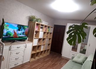 Продаю 2-комнатную квартиру, 49.1 м2, Жуков, улица Ленина, 36