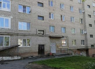 Продаю 3-комнатную квартиру, 60 м2, Дегтярск, улица Гагарина, 5