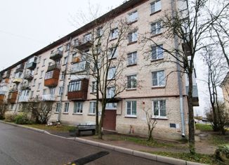 Продажа 1-ком. квартиры, 31.8 м2, Петергоф, Ропшинское шоссе, 3