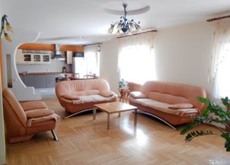 Продается 5-ком. квартира, 211.7 м2, Челябинск, улица Маркса, 83, Центральный район