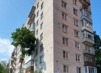 1-ком. квартира на продажу, 29.8 м2, Санкт-Петербург, проспект Тореза, 38к1, метро Площадь Мужества