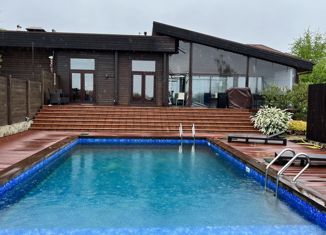 Продаю дом, 182 м2, посёлок Шмидтовка, Изумрудный переулок, 12