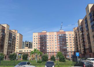 Продается двухкомнатная квартира, 52.4 м2, Красноярск, Апрельская улица, 7, Кировский район