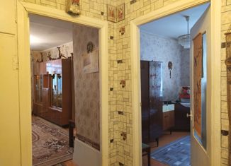 Продаю трехкомнатную квартиру, 51 м2, Людиново, улица Козлова, 20