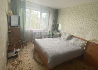 Продажа 2-комнатной квартиры, 56 м2, Сосновоборск, улица Энтузиастов, 12