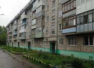 Трехкомнатная квартира на продажу, 61.5 м2, Алтайский край, улица Гущина, 193