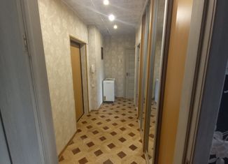 Сдается в аренду двухкомнатная квартира, 47 м2, Североморск, улица Колышкина, 14