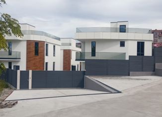 Продажа таунхауса, 137.7 м2, Сочи, микрорайон Макаренко, улица Голенева, 9/13с1