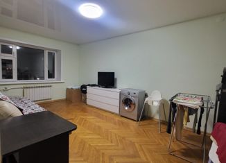 Продается 4-комнатная квартира, 80 м2, Якутск, улица Лермонтова, 35/1, Центральный округ