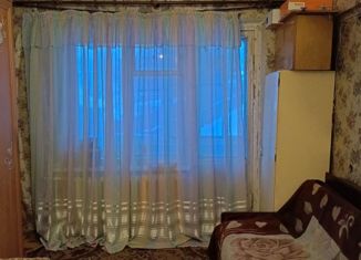 Продажа 3-ком. квартиры, 48 м2, Тула, улица Волкова, 3к2