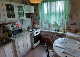 Продажа трехкомнатной квартиры, 56 м2, Видное, проспект Ленинского Комсомола, 72